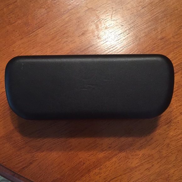 Dolce & Gabbana eye glass case. - Picture 3 of 4